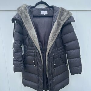 Laundry By Shelli Segal Gray Puffer Coat with Faux Fur Trim